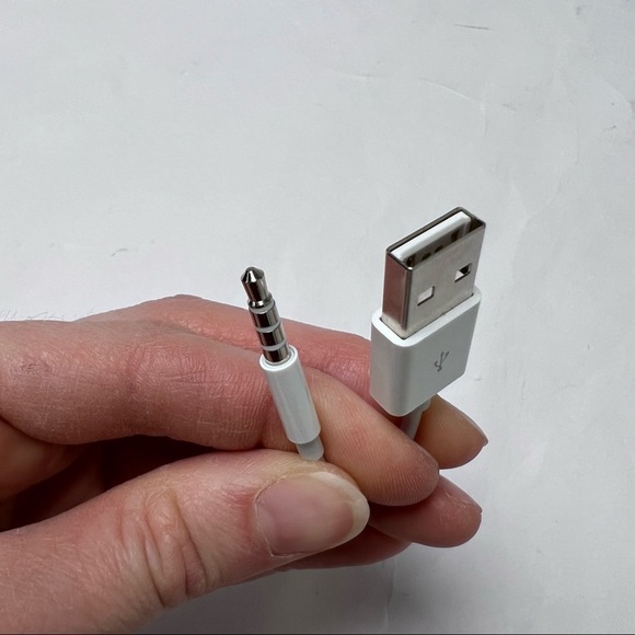 Never Used - Apple Adapter - 3.5mm headphone jack to USB - Picture 2 of 4